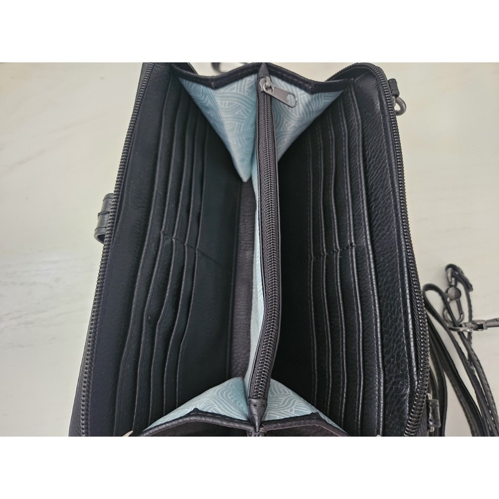 The Sak Iris‎ Cellphone  Crossbody Bag Wristlet Wallet Black Leather Convertible - Picture 7 of 9